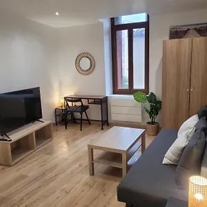 Cosy Saint-Mitre-les-Remparts